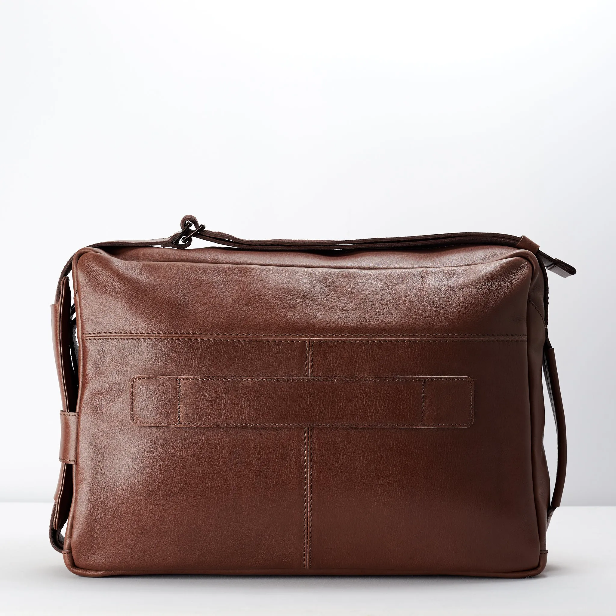 Addox Messenger Bag · Black