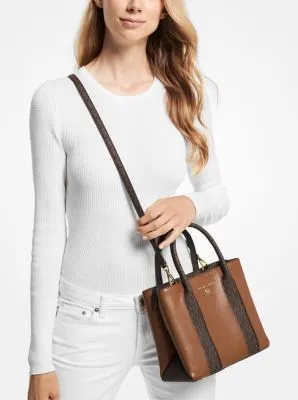 Austin Medium Pebbled Leather Messenger Bag | 56331