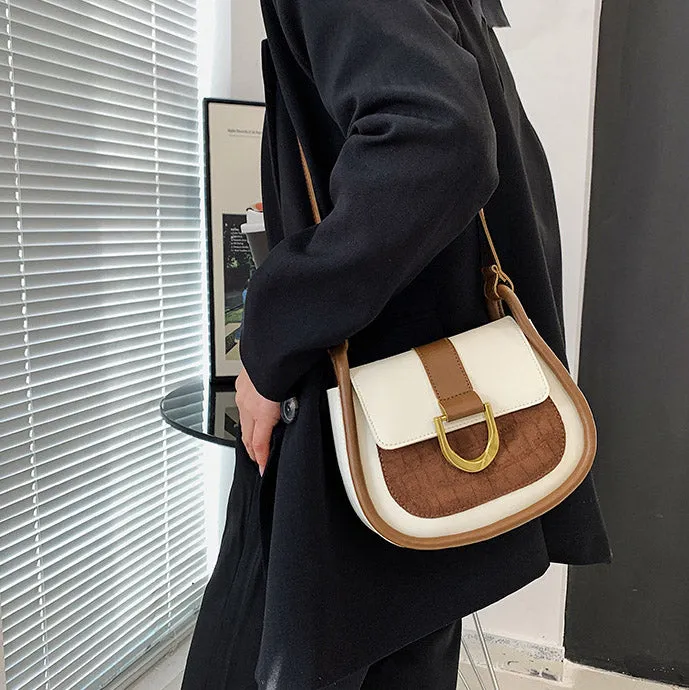 CL1069 - Trendy Messenger Bag