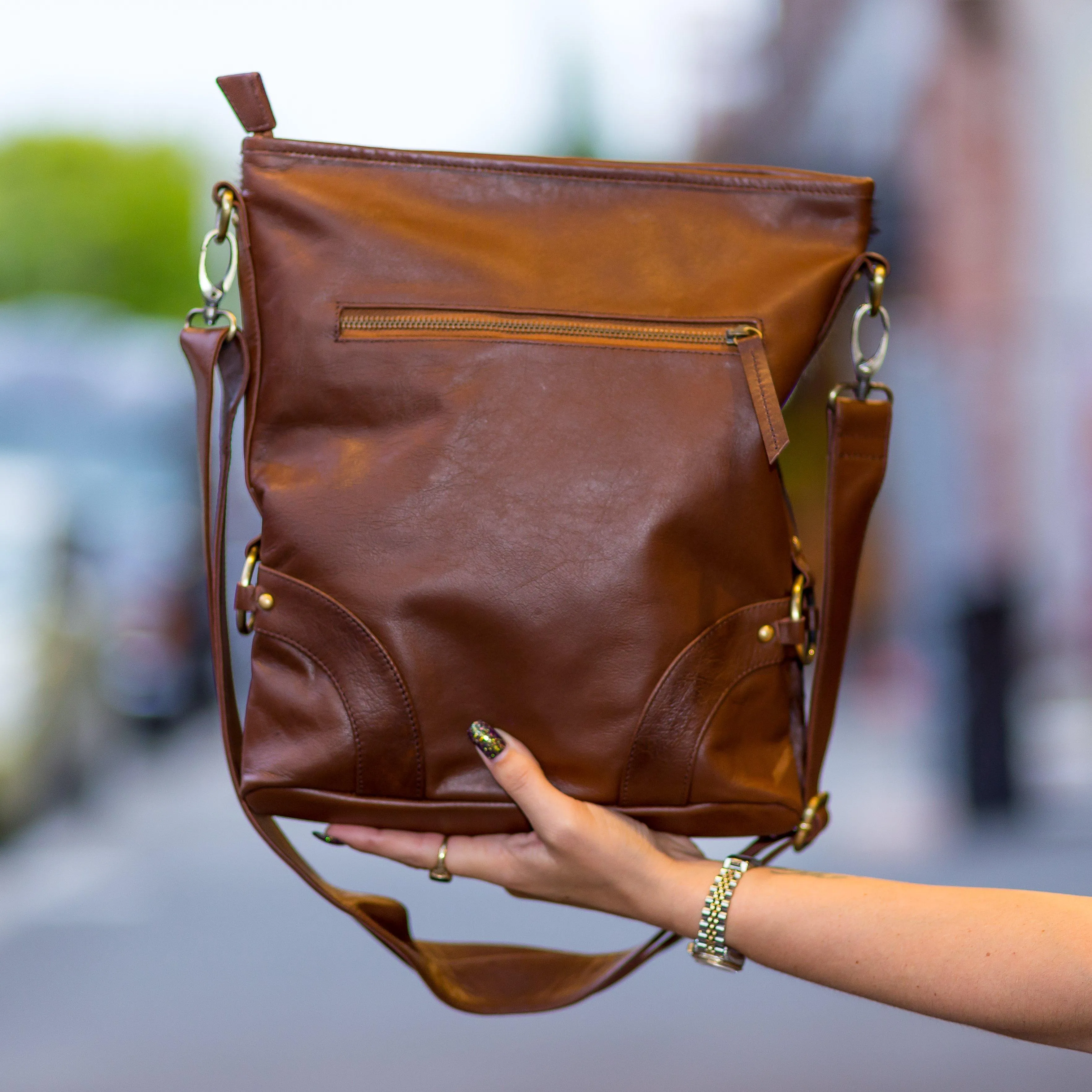 Clara Cowhide Messenger Bag