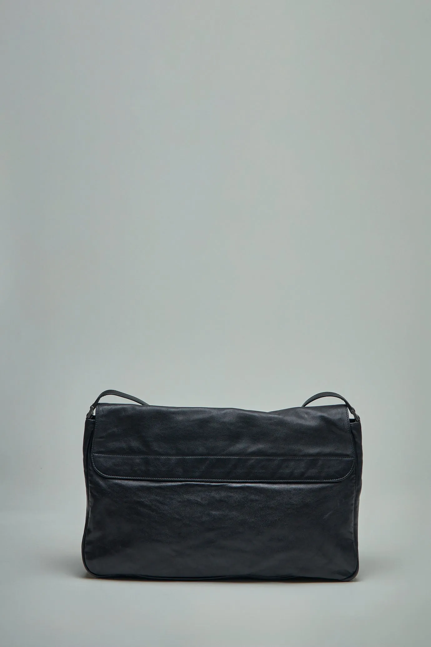 Grungy Medium Messenger Bag