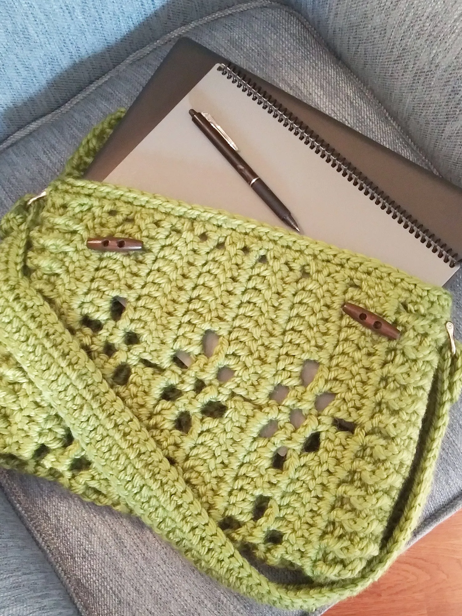 Messenger Bag (Crochet)