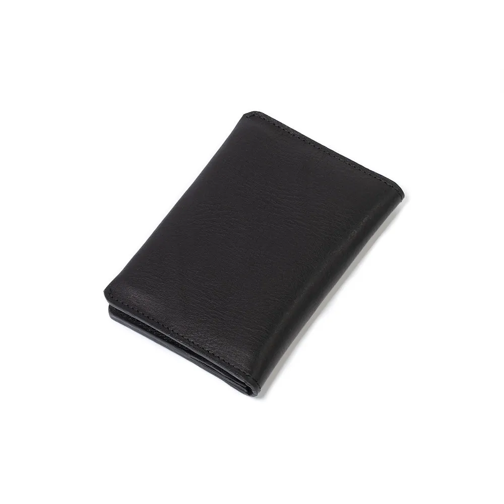 Premium Leather AirTag Passport Holder - Track and Protect Your Belongings