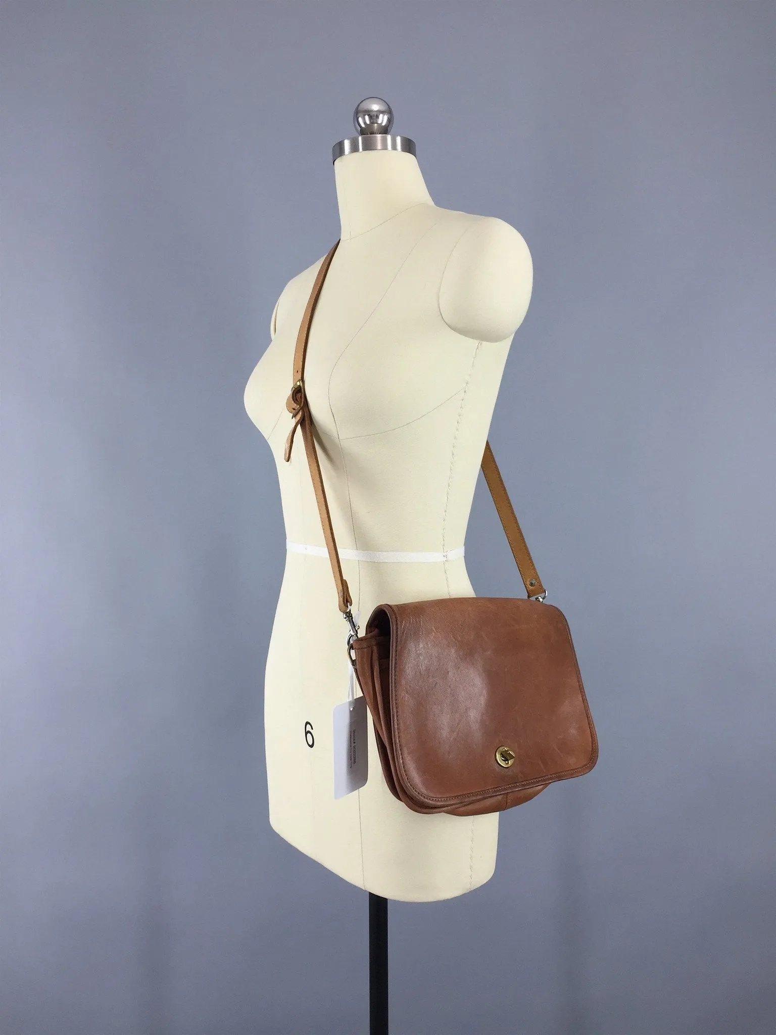 Vintage 1970s Coach Bag / Brown Leather Cross Body Purse